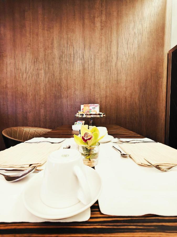Diva Luxury Hotel Рим Екстериор снимка